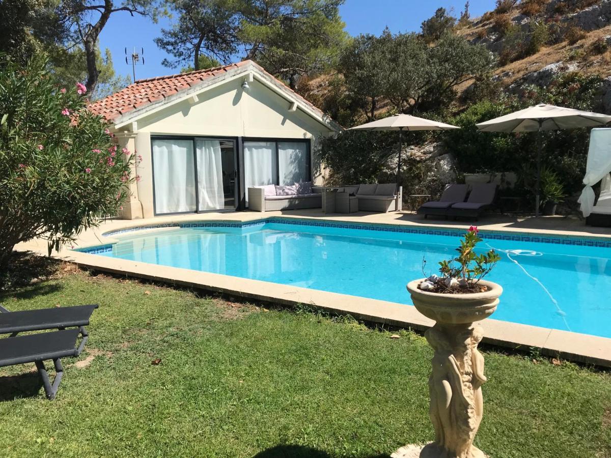 Gite Des Estelles "Axel" Avec Espace Jacuzzi Кавайон Екстериор снимка